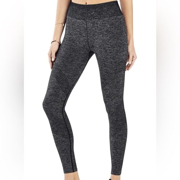 Fabletics High Waisted Seamless Ribbed Textured Leggings Womens Size Medium. - Picture 1 of 10